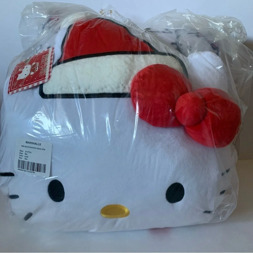 NWT. Hello Kitty Christmas Pillow Set